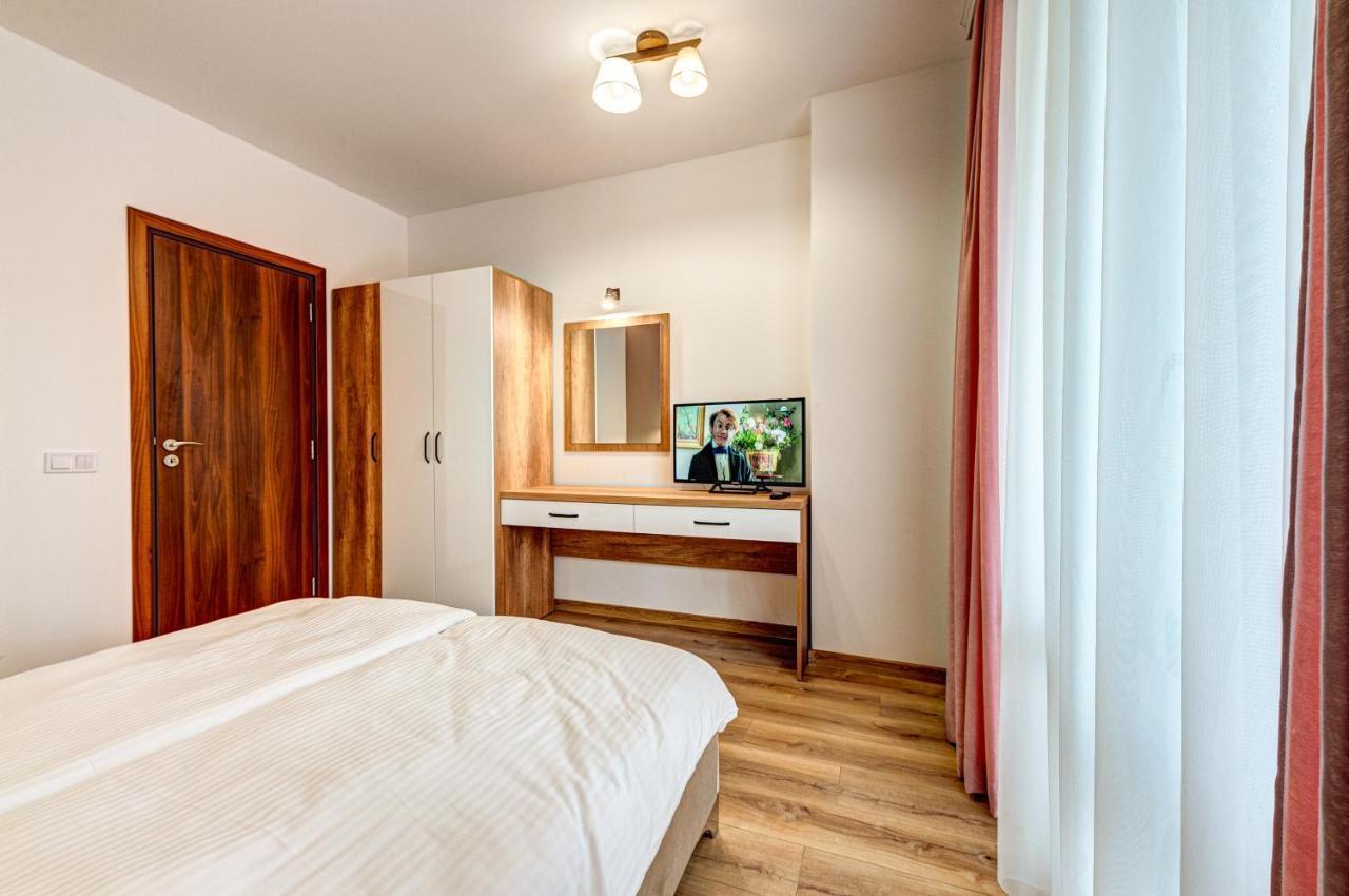 Secret Lake 533 At Oak Residence Smolyan Extérieur photo